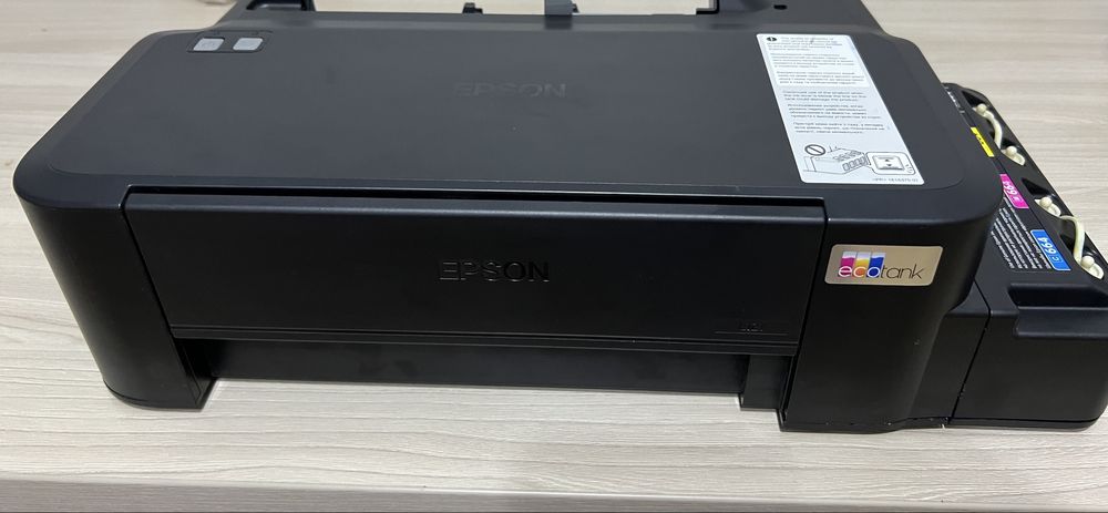 EPSON  L121 цветной принтер