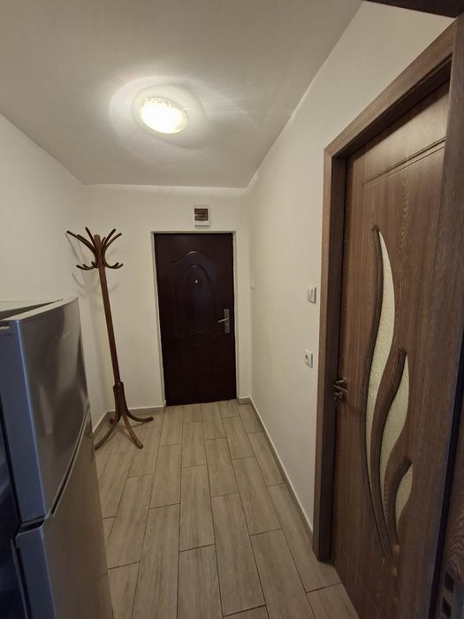Inchiriez garsonieră
