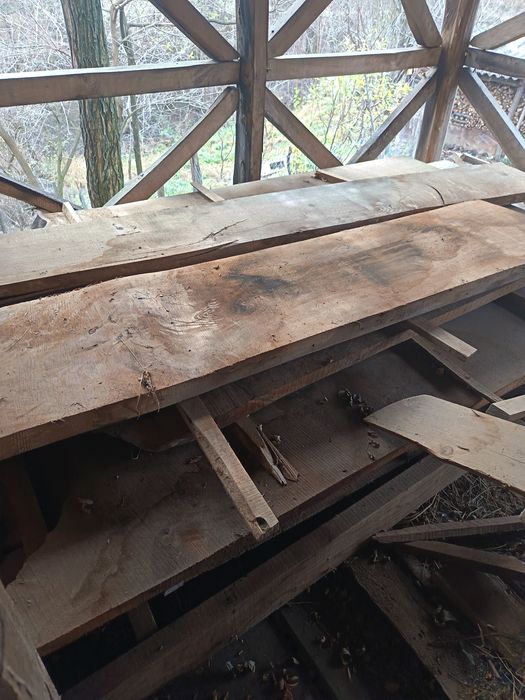 Cherestea Nuc sau Cireș.