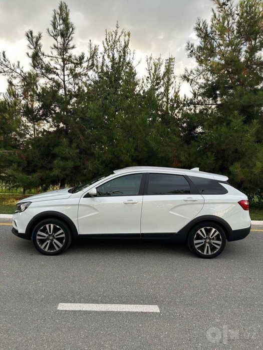 Lada vesta sw cross