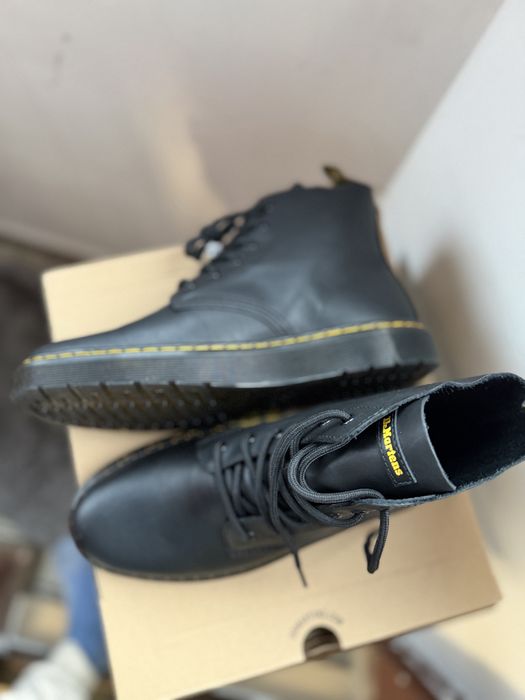 Dr.Martens LaceUp ghete barbati piele neagra marimea 42 noi originale