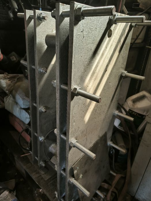 Продам тепло обменник 2 ШТУКИ