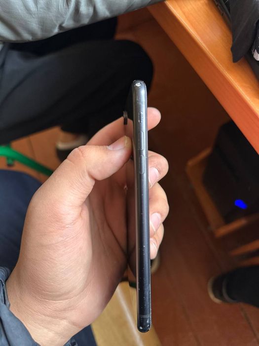 Iphone xr 64pamit 77yomkost