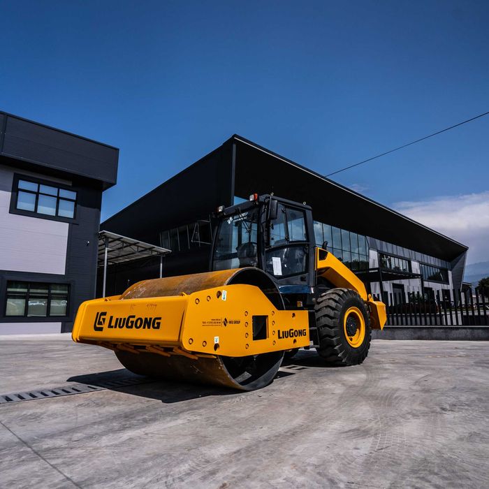 Грунтовый каток CLG6116E