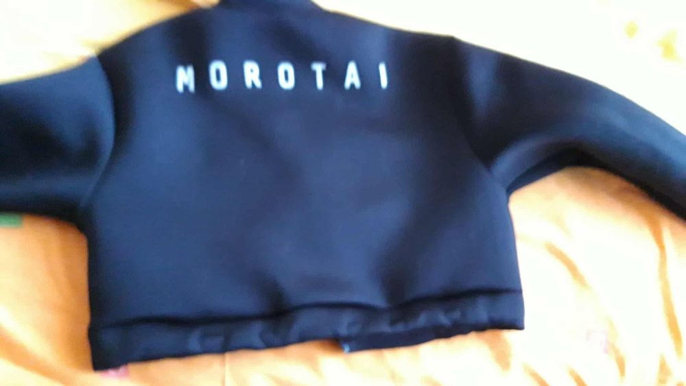 Дамска спортна горница от Холандия