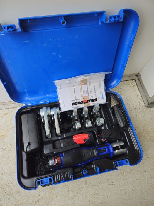 Presă sertizare NovoPress Geberit Aco 103 Plus BT stare ca nou