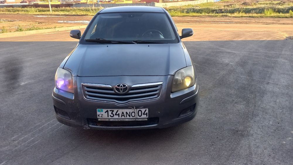 Тойота авенсис 2006 г
