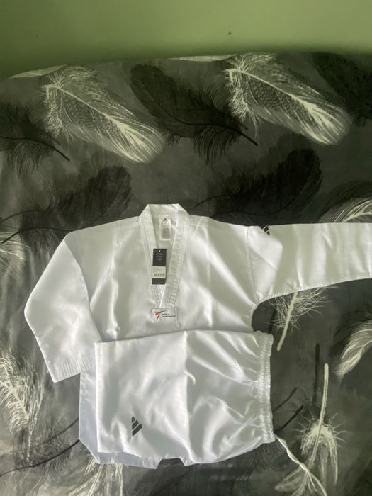 Dobok , taekondo WT