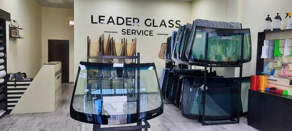 Lobovoy oyna AUDI A8 2003/2009