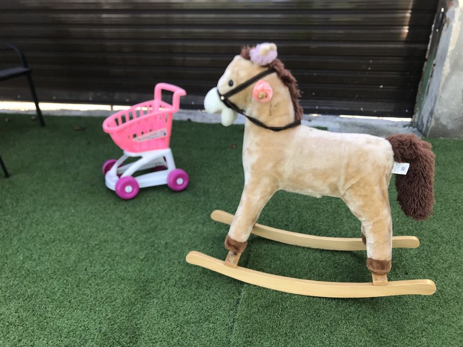 Люлеещо конче + количка за кукли