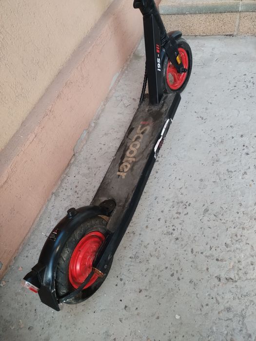 Vând trotineta electrica Iscooter