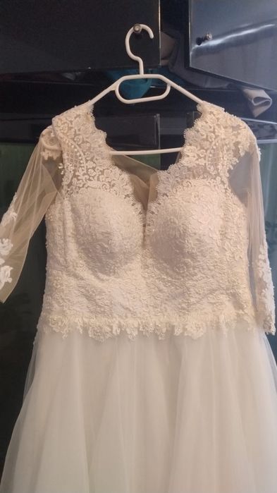 Rochie mireasa comoda cu perle