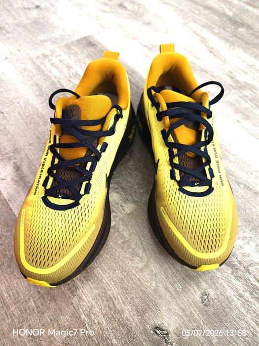 Nike Vomero 18 SE