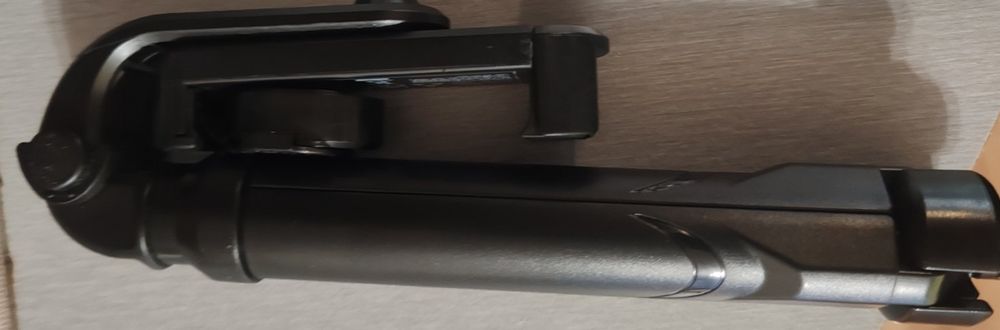 Продавам селфи стик