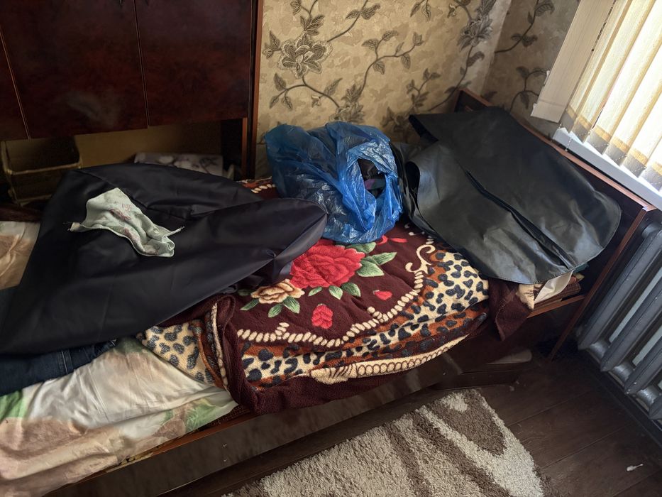 Продам кровать и шкаф