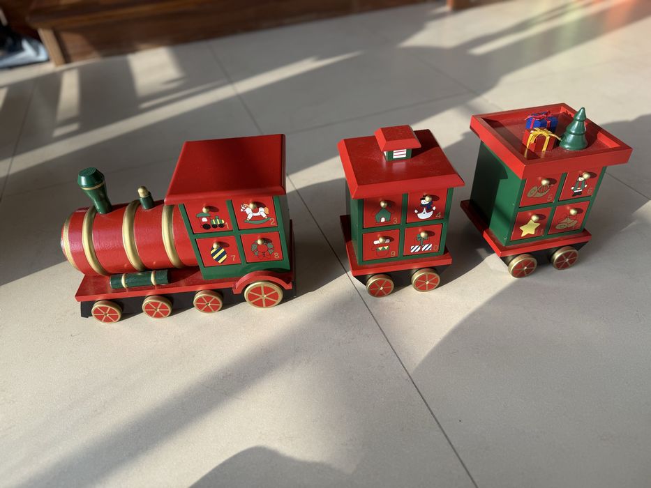 Коледно Влакче Календар