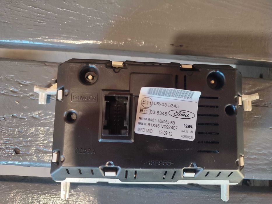 Display afisaj bord+carcasa Ford Fiesta VII (MK7)