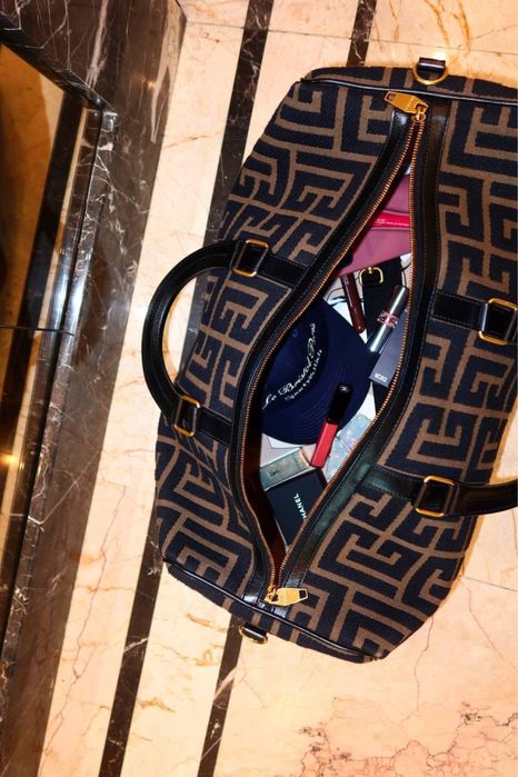 Продам дорожную сумку Balmain