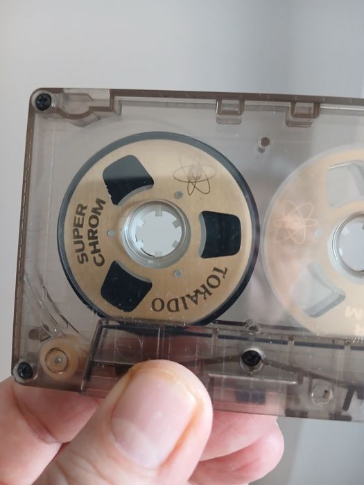 Aceasta este o casetă audio Tokaido Super Chrom, un obiect de colecție