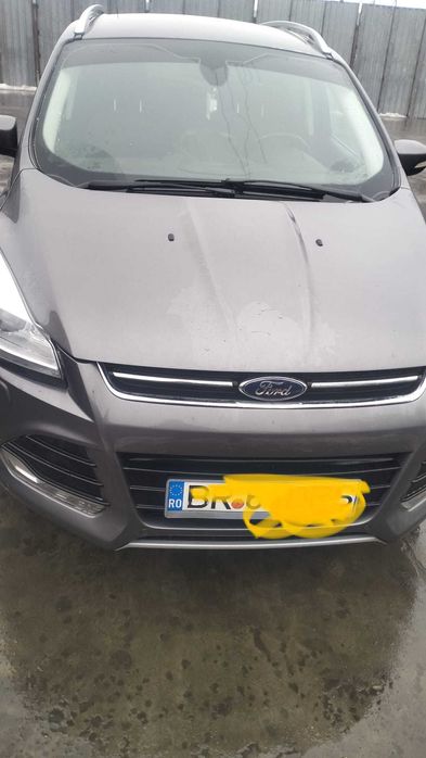 Vând Ford Kuga Poweshift Titanium automată