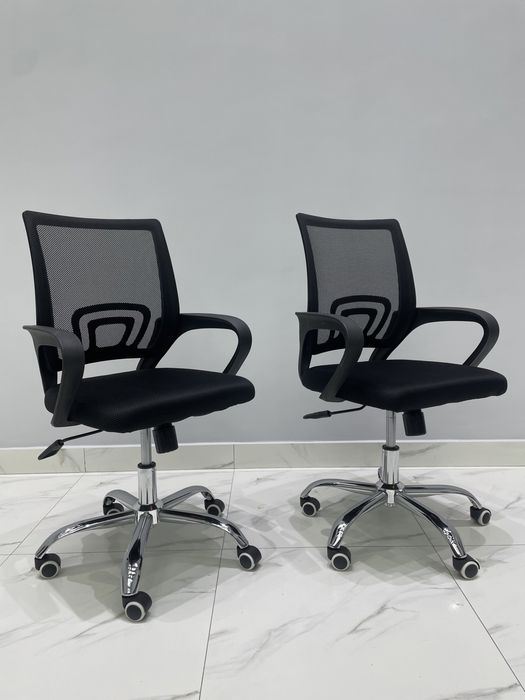 Офисное кресло для персонала solo chrome