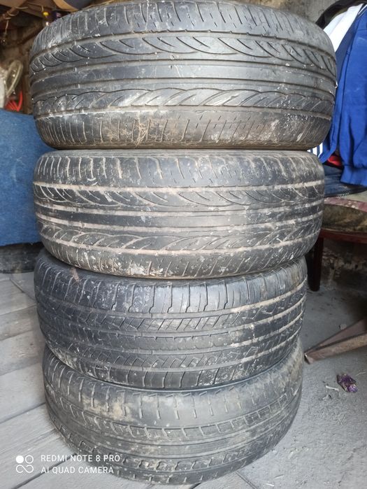 летни шина. сталвдыьва
