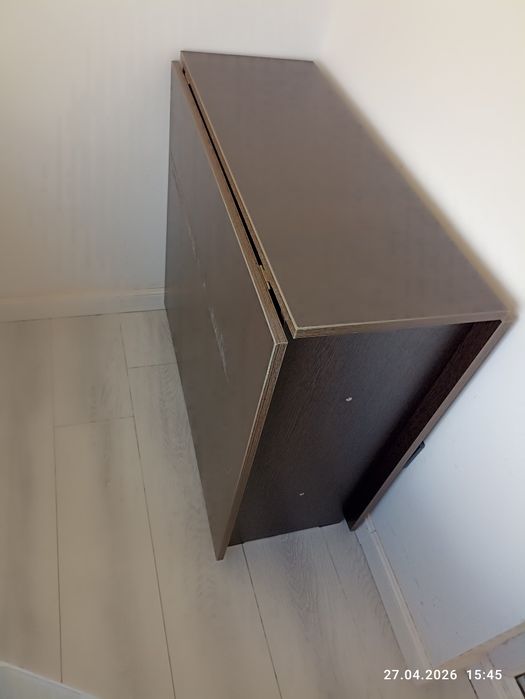 Продам стол книжку