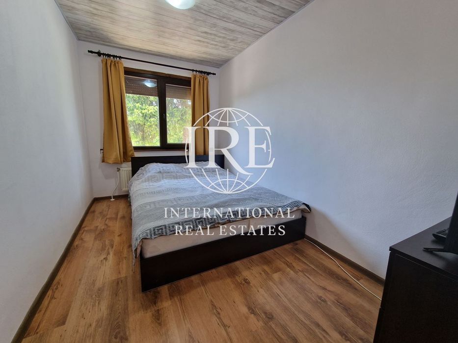 Продава се Къща в с. Ловчанци, Област Добрич - 180 кв.м за 652 €/кв.м - Снимка #9