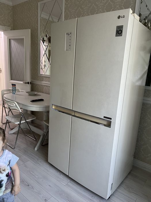 Продам холодильник