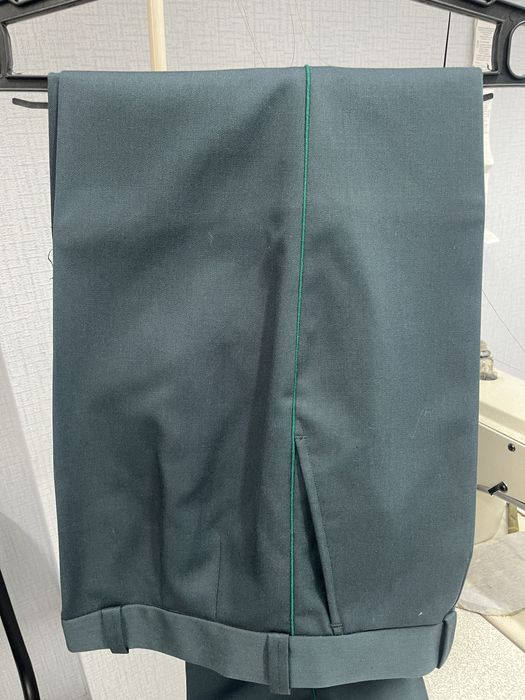 Брюки для военнослужащих .