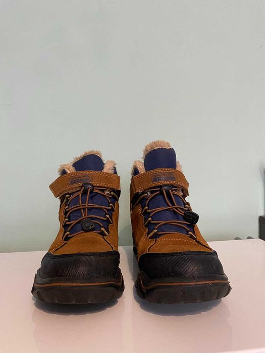 Чисто нови ботуши