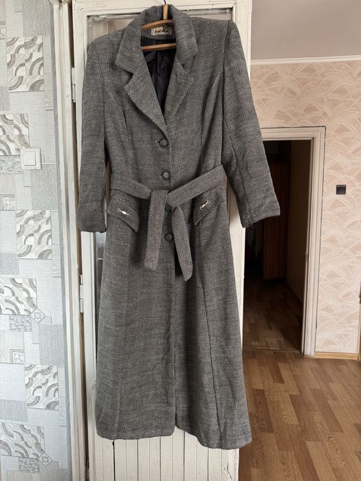 Женская верхняя одежда.