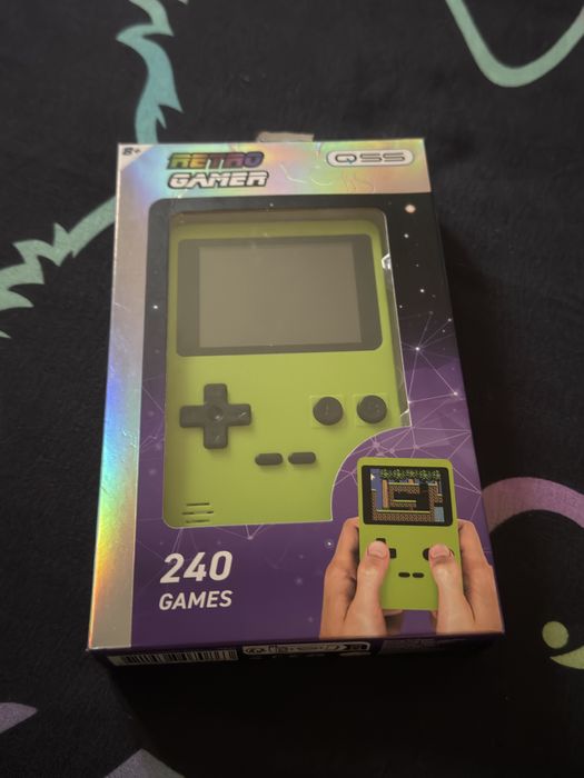 Ретро конзола с 240 игри