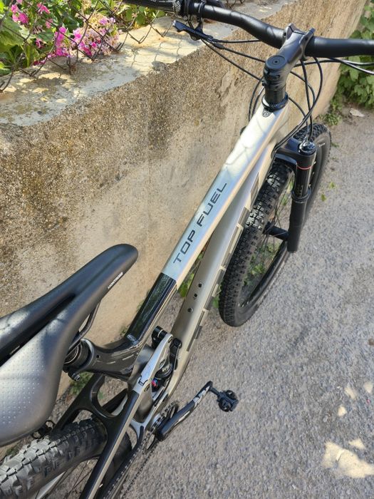 Trek Top fuel 9.7 Карбонов 29цола М/L  Twin Lock suspension Fox/ Rockshox 1x12 Sram NX Проходни оси