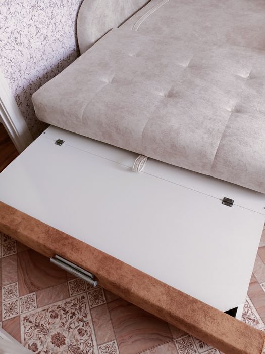 Диван подростковый.