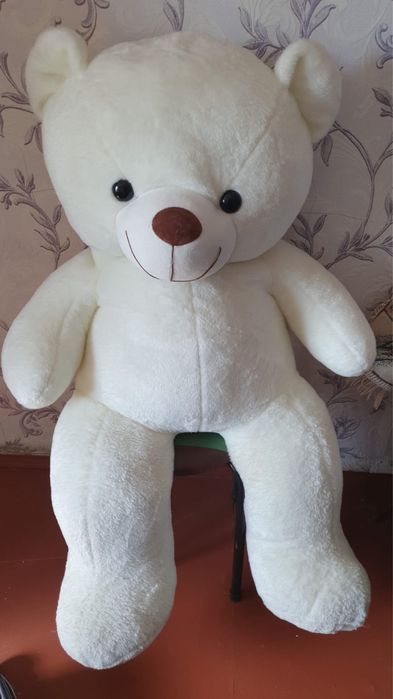 продам белого медведя большого