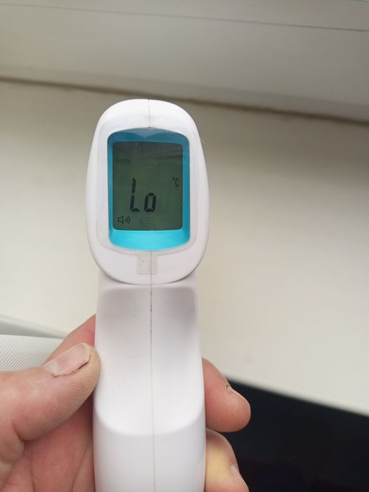 Продам бесконтактный градусник.