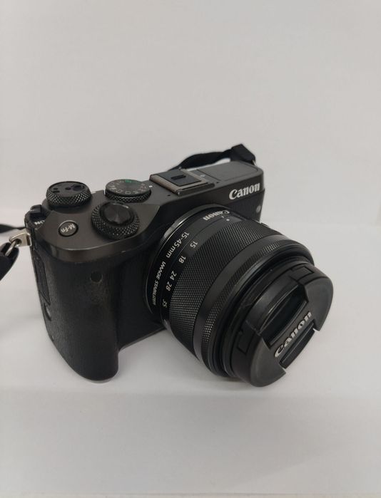 Фотоаппарат Canon EOS M6
