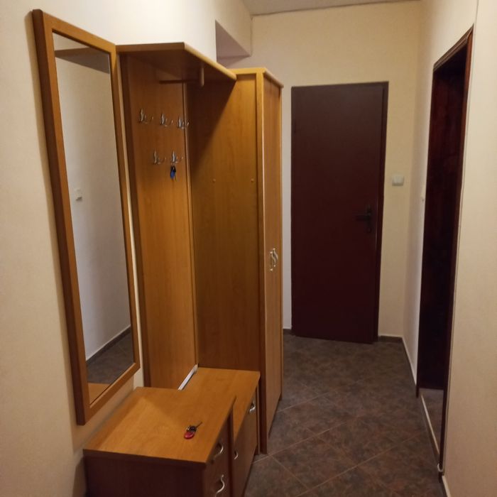 Тристаен обзаведен апартамент