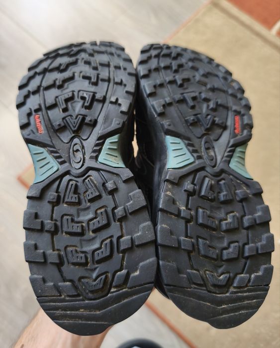 Salomon Goretex 36 (23cm)