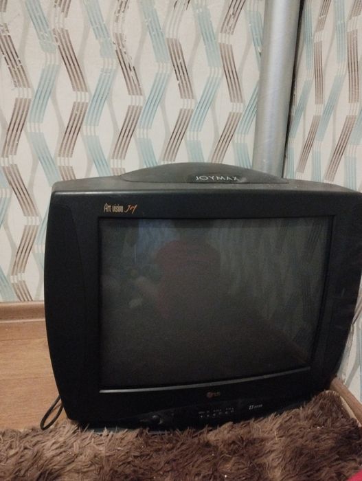 Продам телевизор.