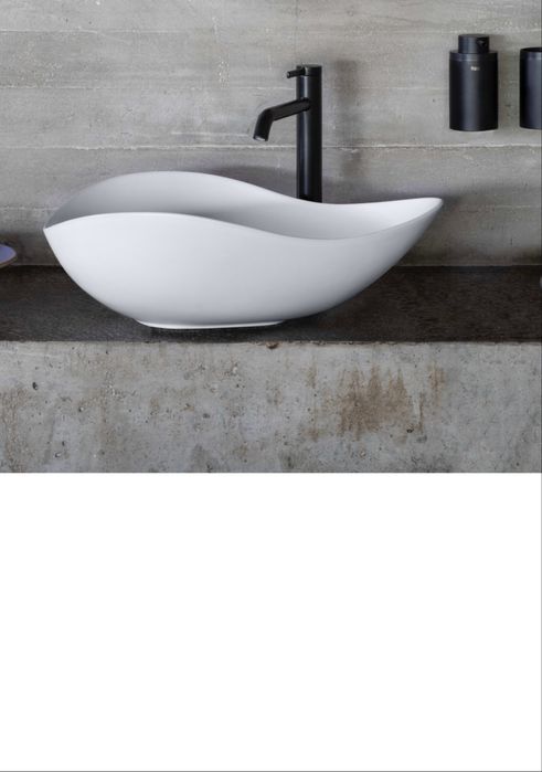 Умивалник върху плот (Roca)