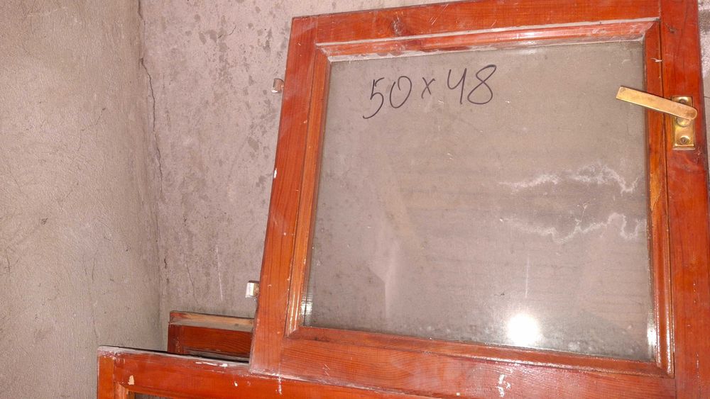 Двери деревянные, окна