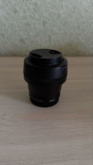 Продаю объектив Sigma 30mm F1,4 DC DN E-mount