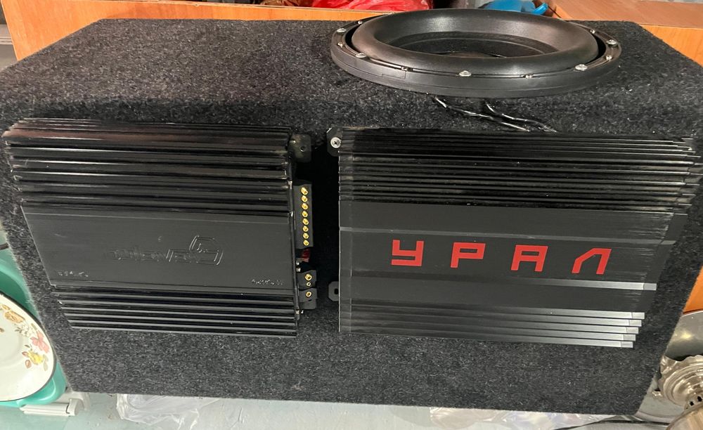 Продам  сабвуфер