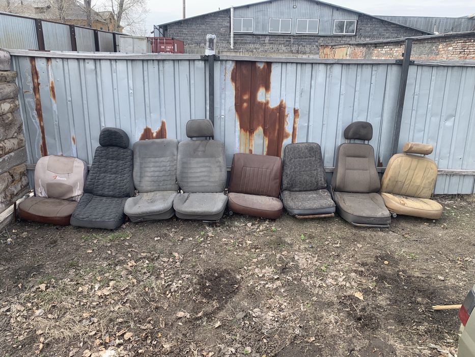 Передние Сиденья ваз жигули  девятка и тд
