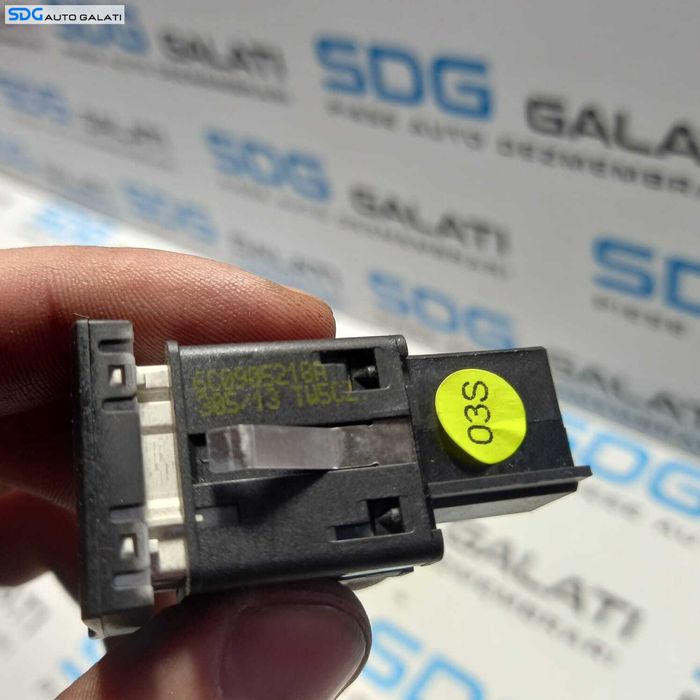 Buton ASR Start Stop Volkswagen Polo 6R 2009 -2018 Cod 6C0905218A [2277]