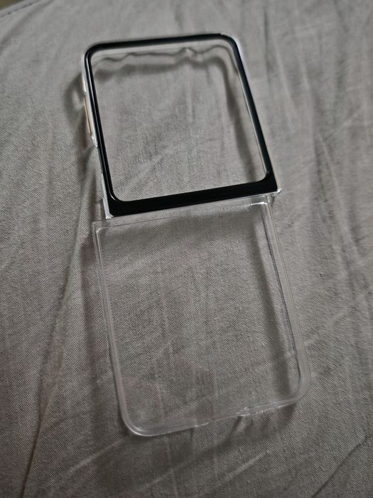 Samsung Galaxy Z Flip 6 256GB Blue - Estetic 10/10 - Defect parțial ecran