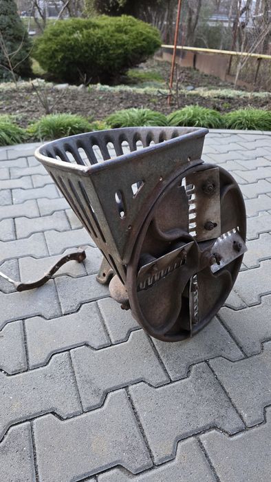 Tocător manual fructe