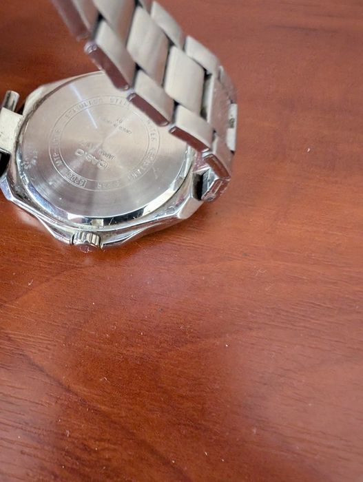 Часы мужские наручные